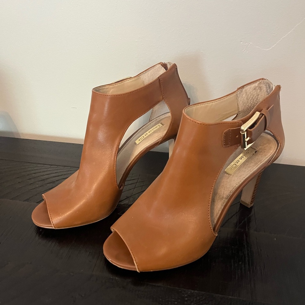 Elegant Tan Peep-Toe Heels
